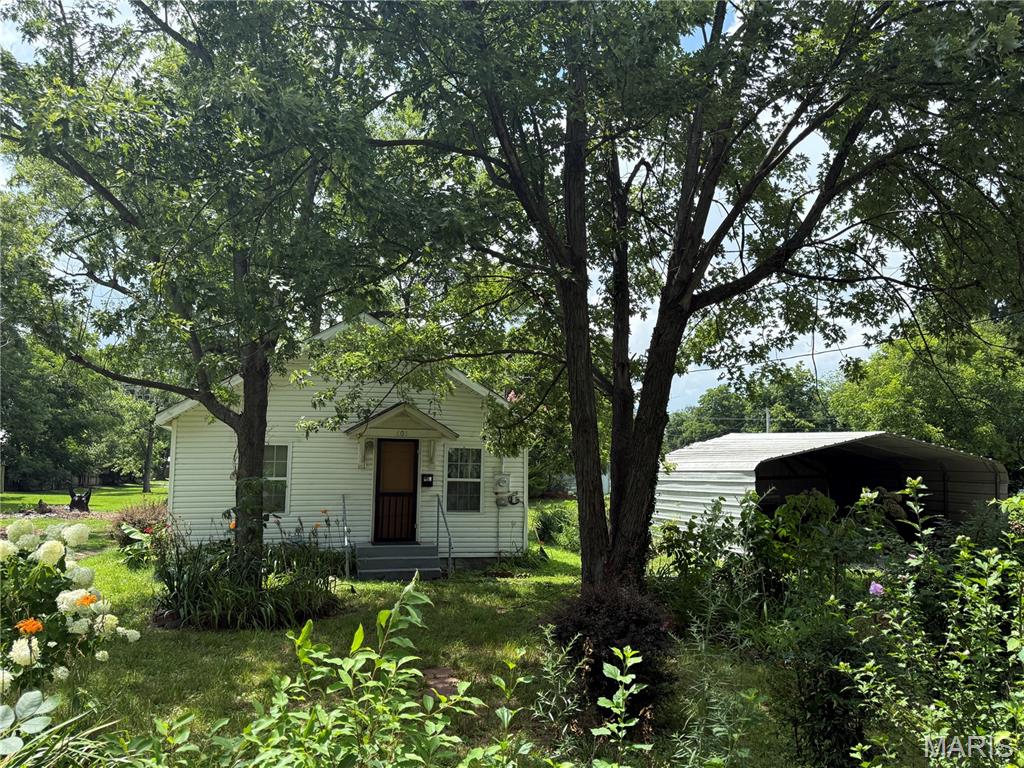 603 N Oak Street Property Photo 1