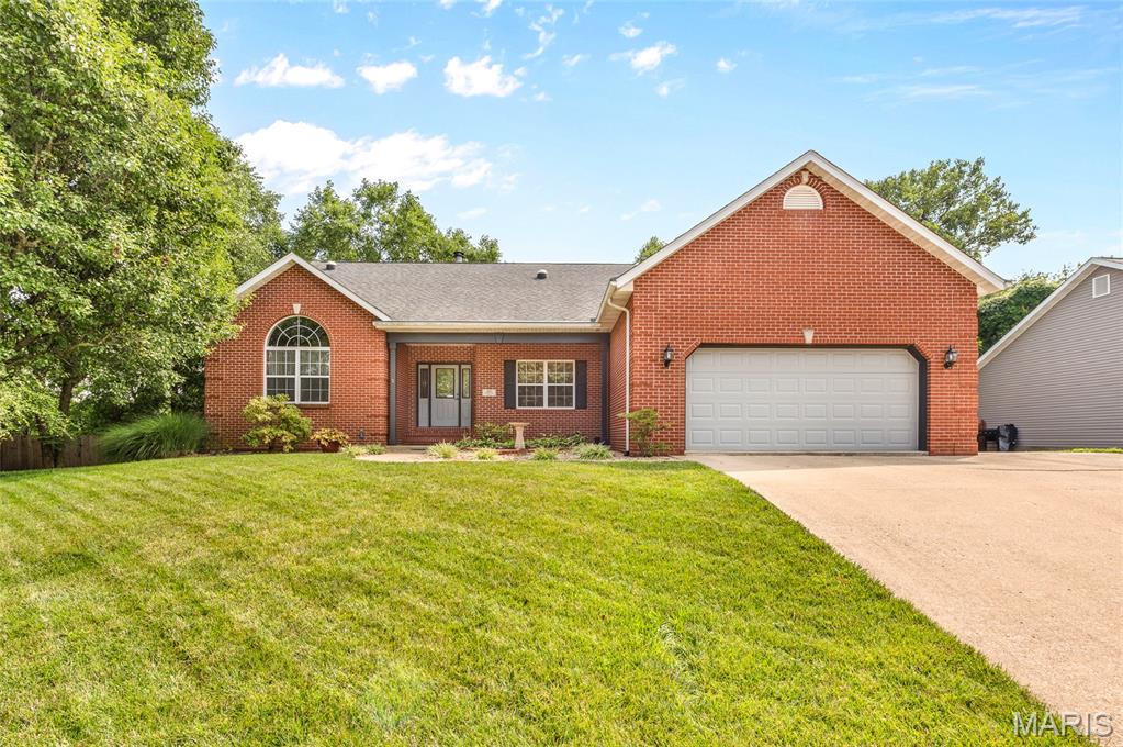 405 Fairwood Hills Road Property Photo 1