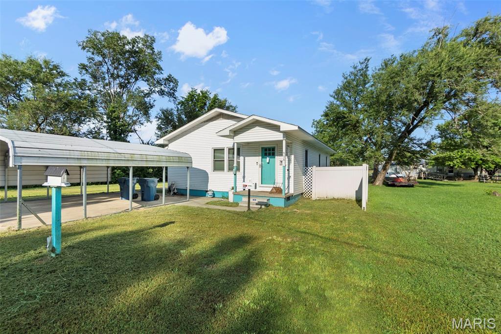908 Millar Street Property Photo 1