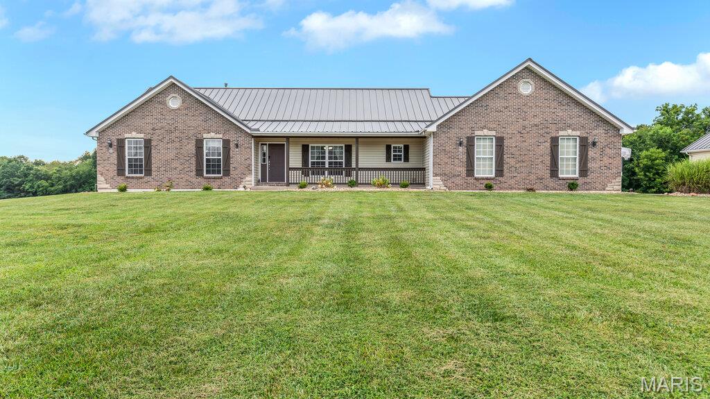 3935 Highway T Property Photo 1