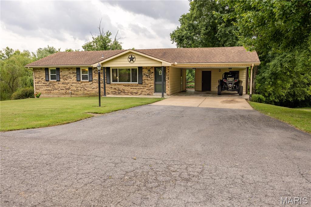 137 Valley Park Drive Property Photo 1