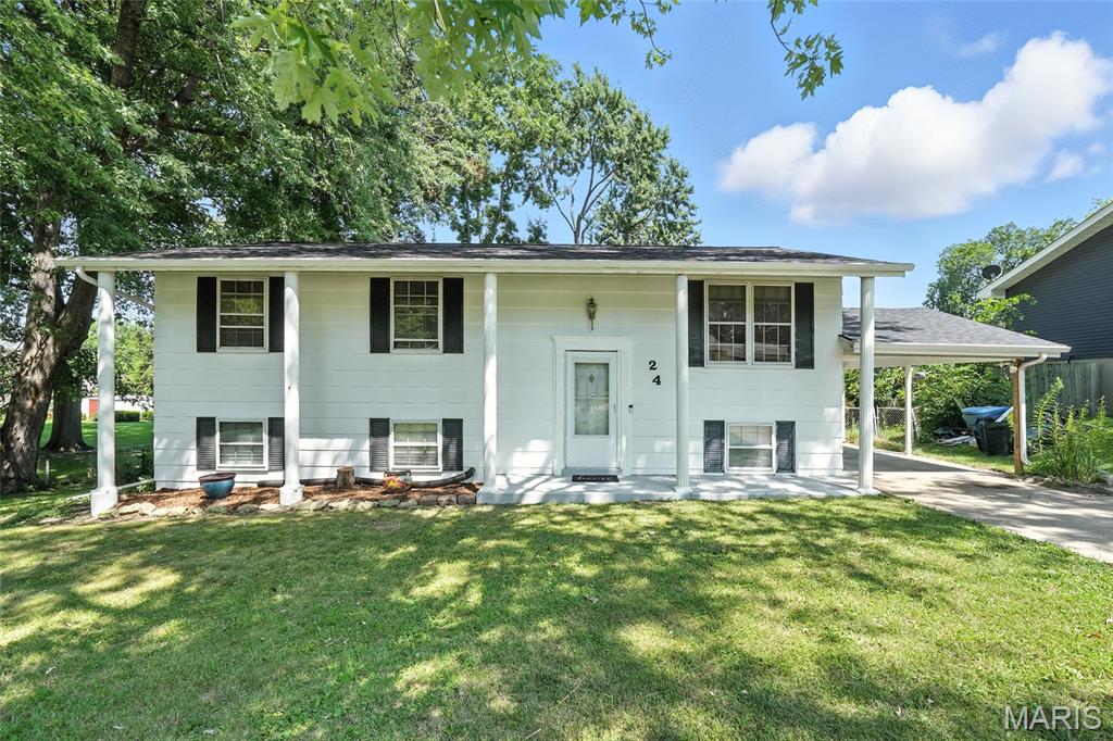 24 Laura Drive Property Photo 1