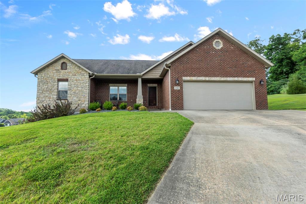 1063 Sierra Court Property Photo 1