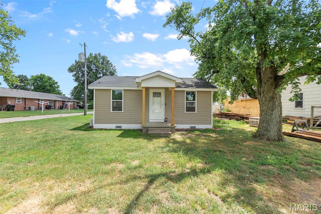 303 E 6th Street Property Photo 1