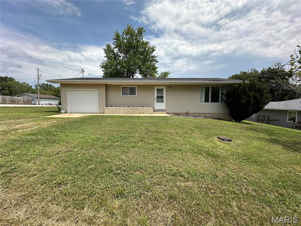 1106 W Acuff Street Property Photo 1
