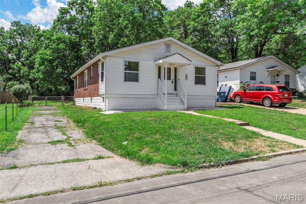 2327 Gaebler Avenue Property Photo 1