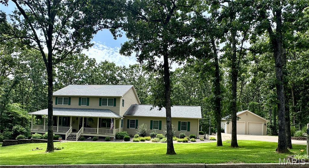 901 Country Lane Property Photo 1