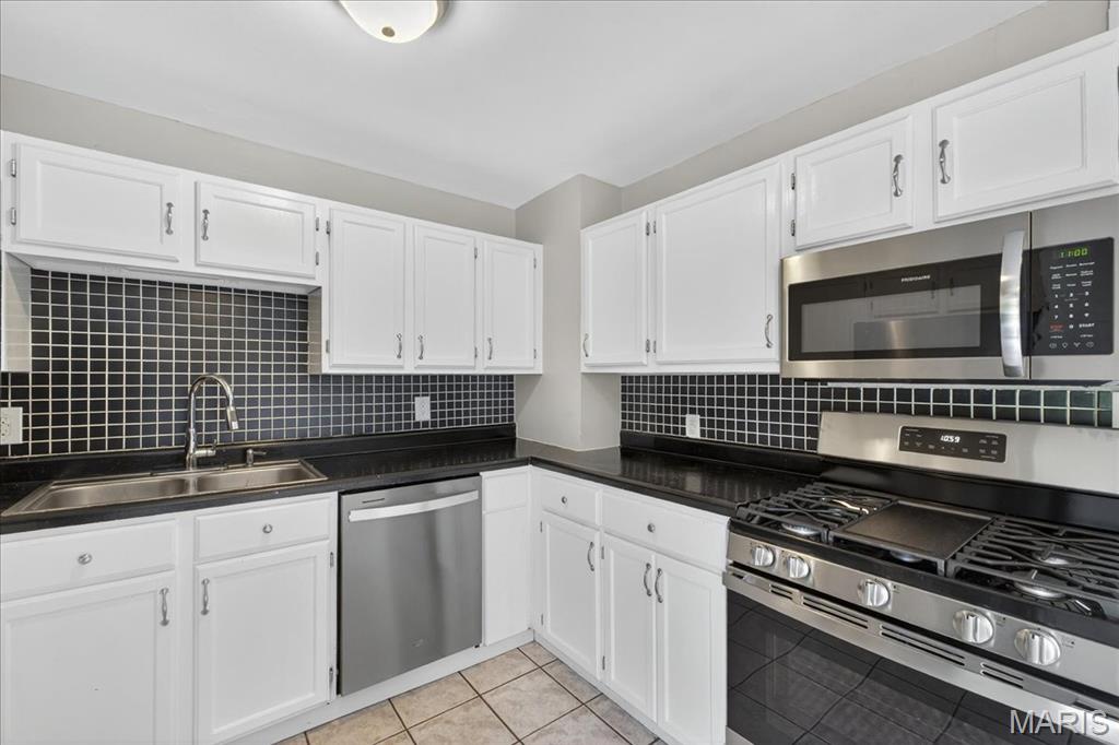 871 Alan Drive Property Photo 11