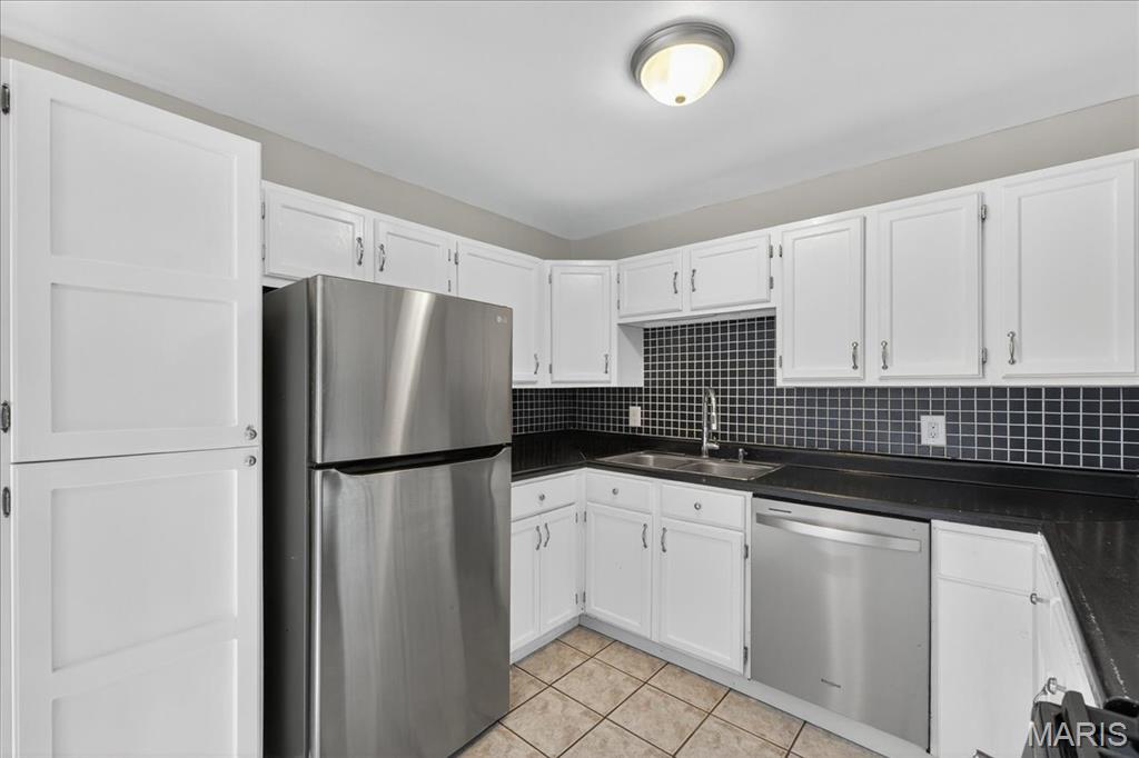 871 Alan Drive Property Photo 12