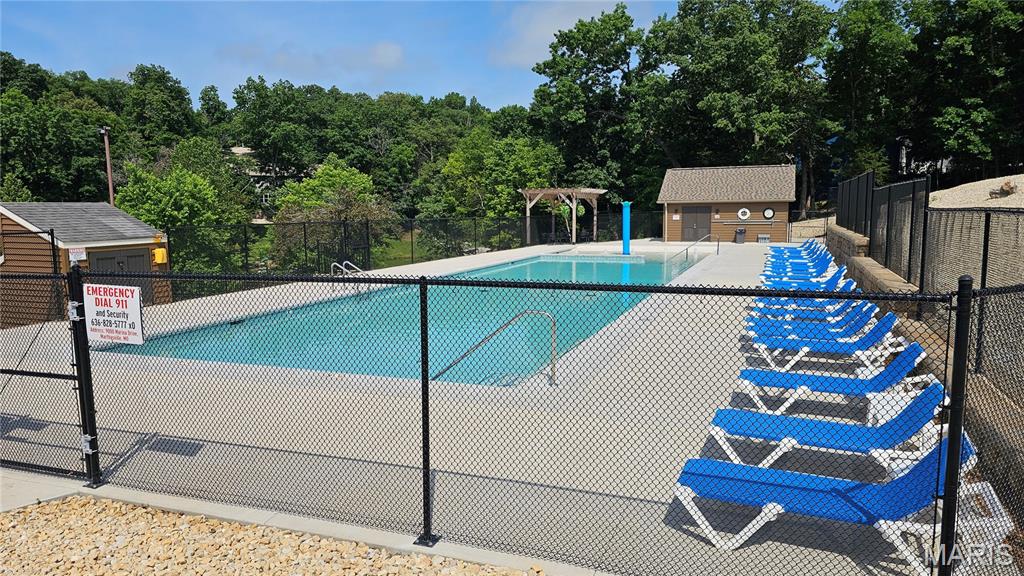 135 N Kings Road Property Photo 12