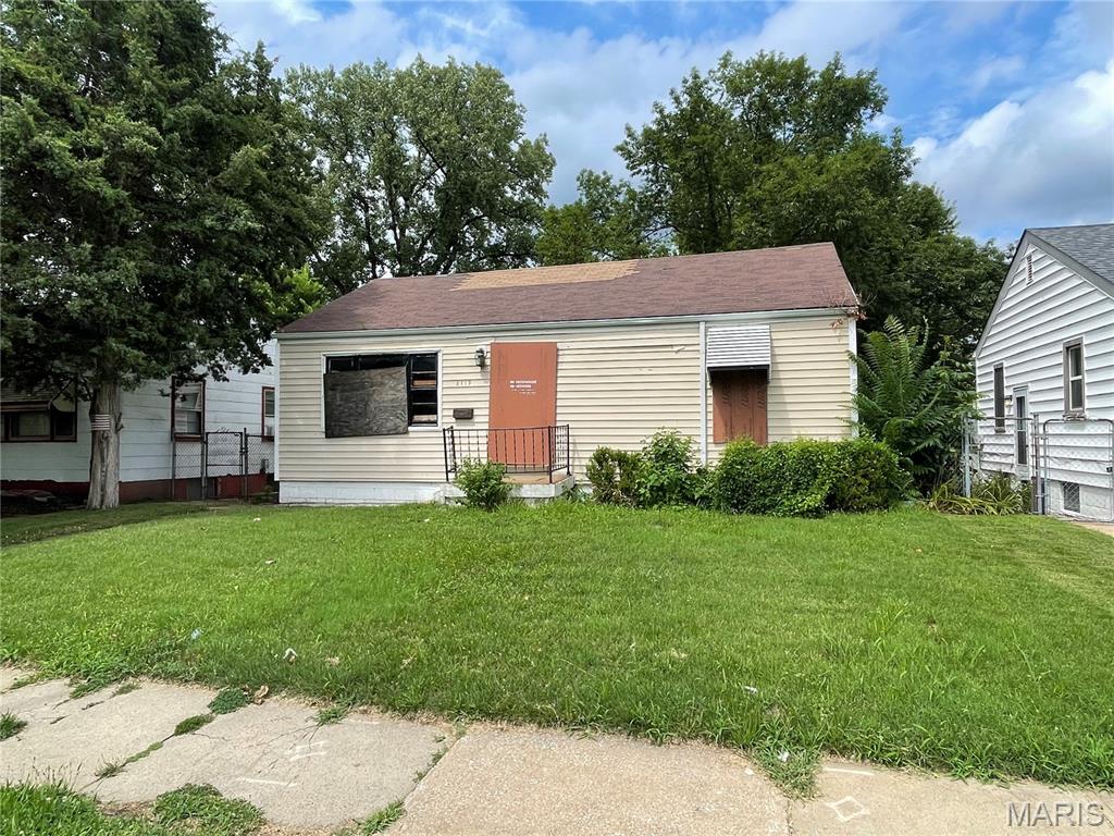 6119 Lillian Avenue Property Photo