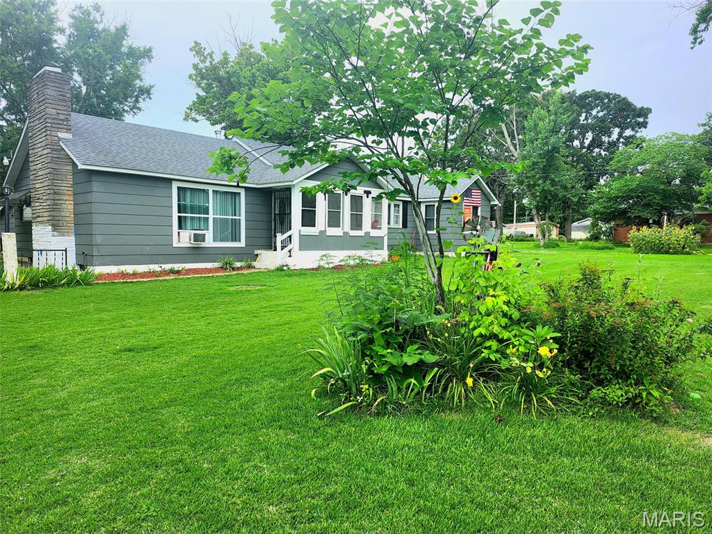438 Eisenhower Street