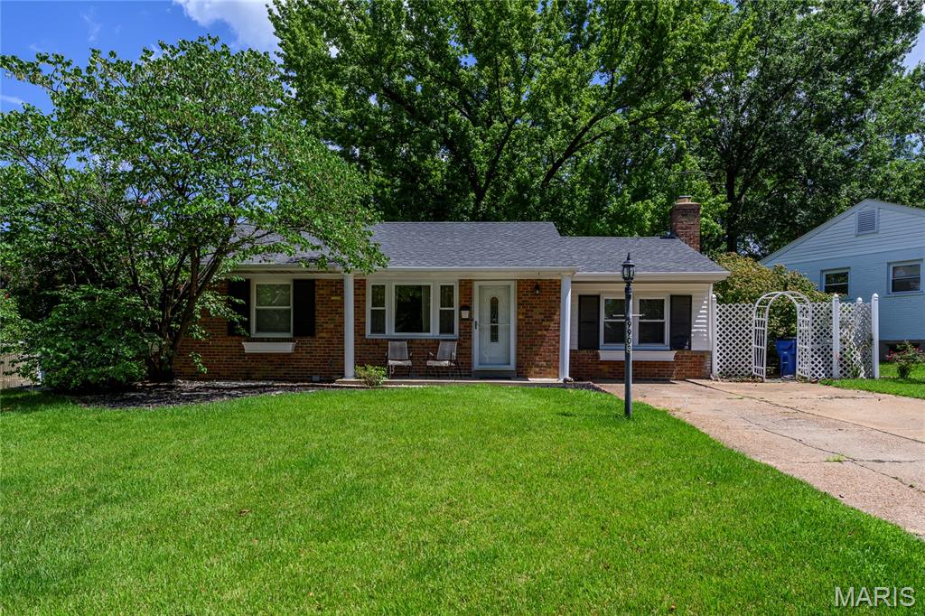 9903 Kenyon Court Property Photo 1