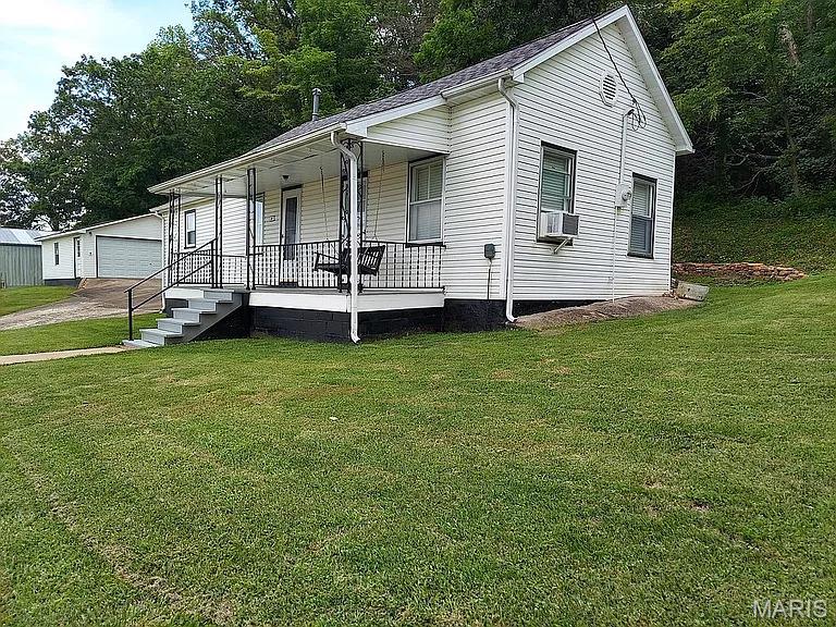 207 N First Street