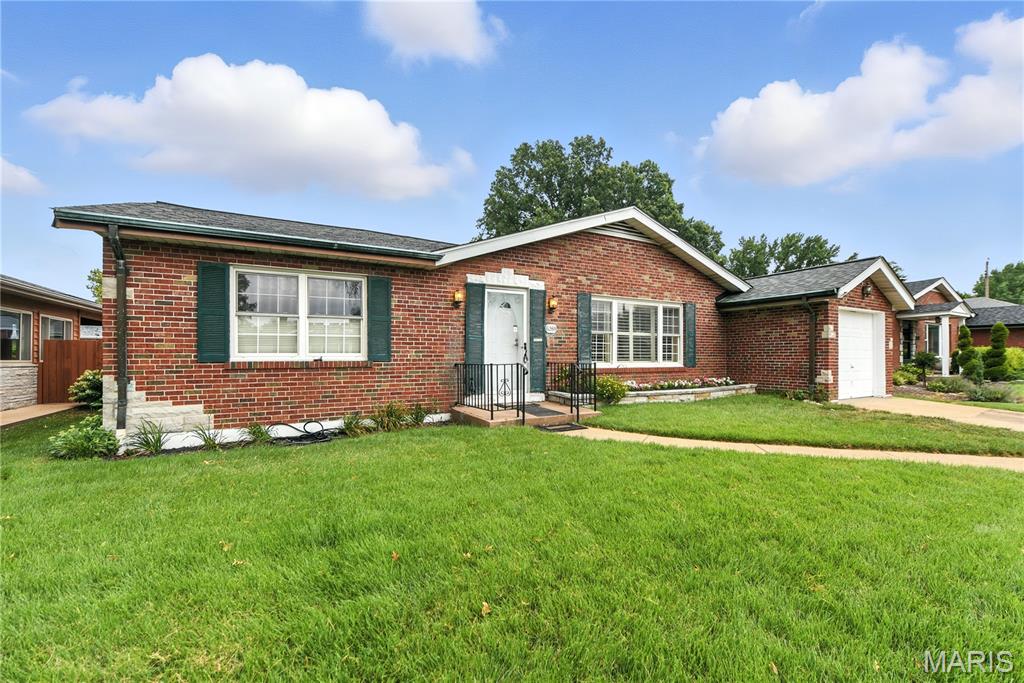 6269 Kinsey Place Property Photo 1