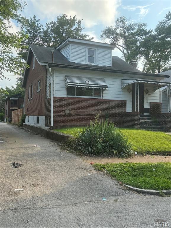 4814 Calvin Avenue Property Photo 1