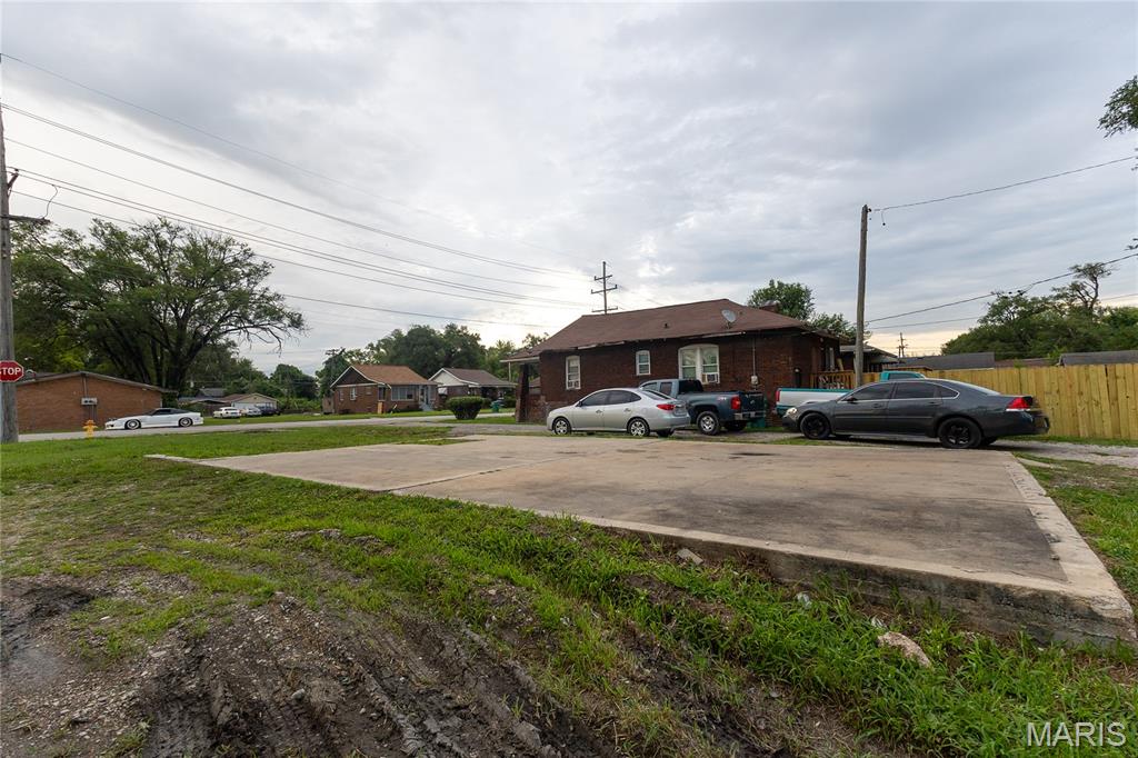 4800 Caseyville Avenue Property Photo 3