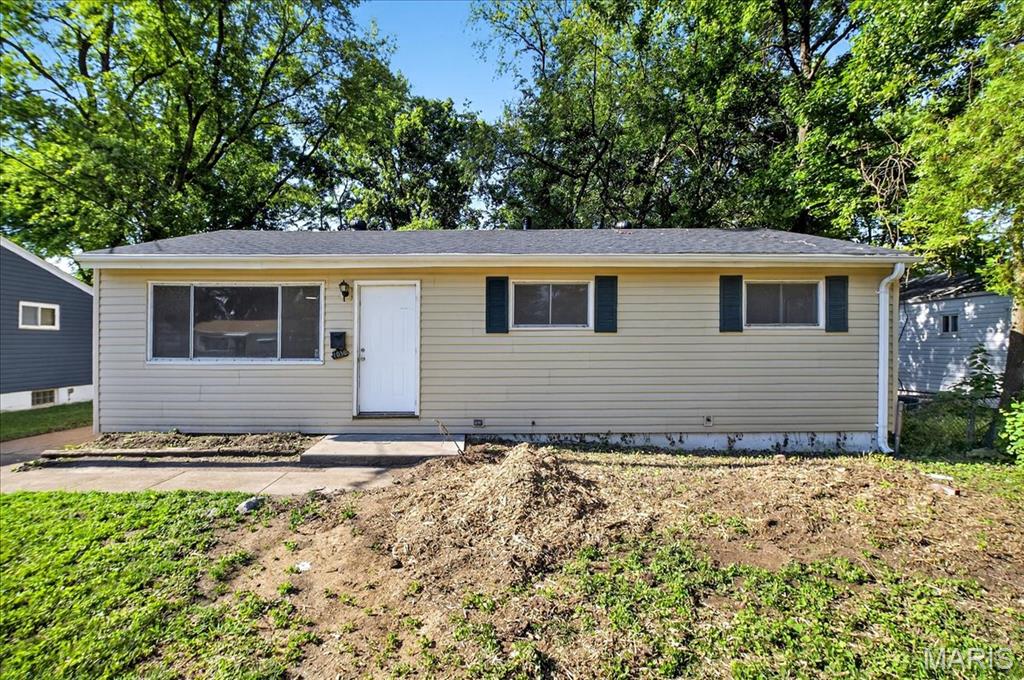 1050 Ozment Drive Property Photo 1