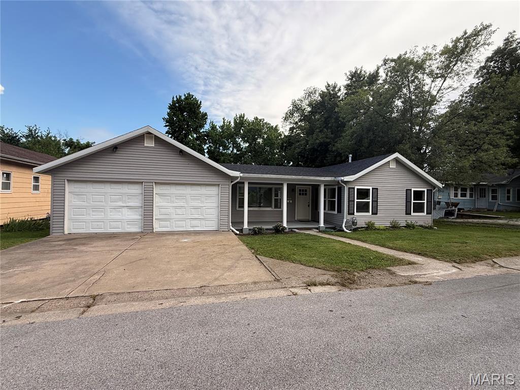 3121 Rendlen Avenue Property Photo 1
