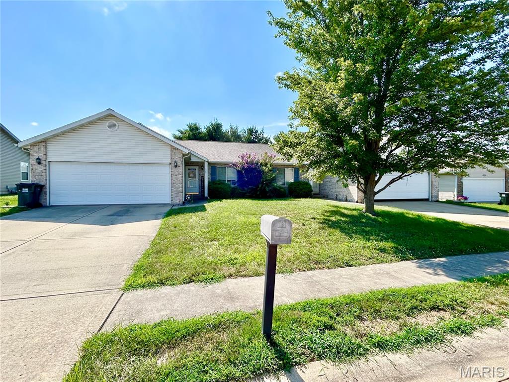 725 Marney Lane Property Photo 1