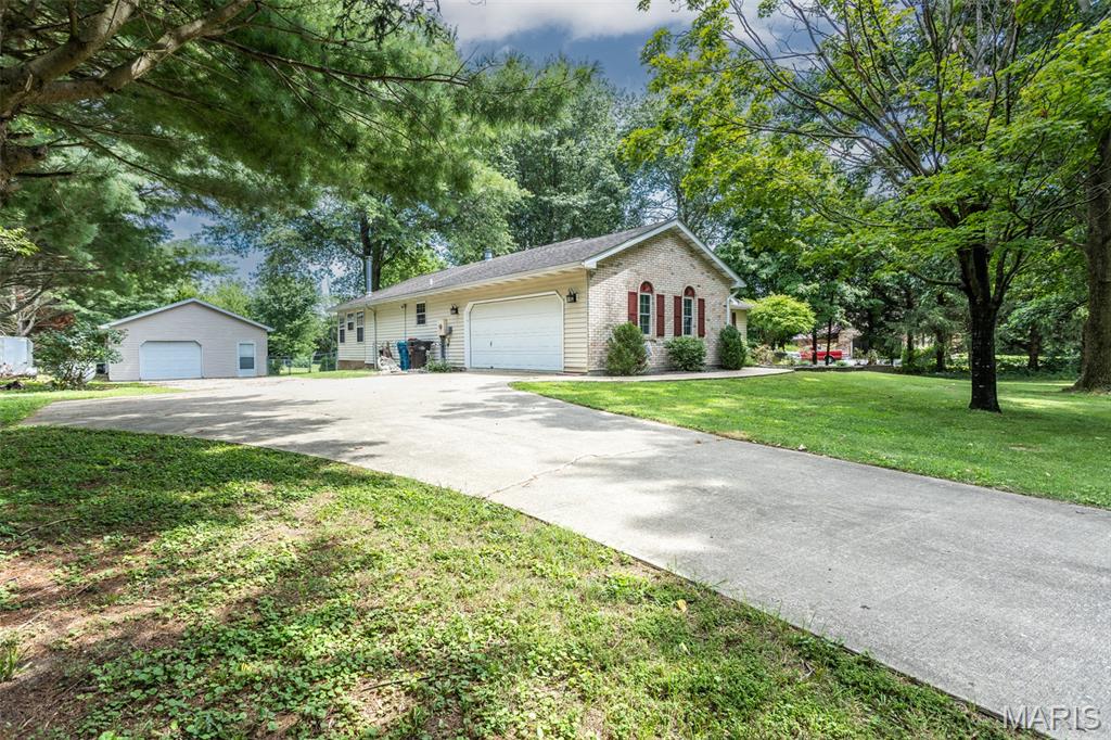 5028 Smith Drive Property Photo 5