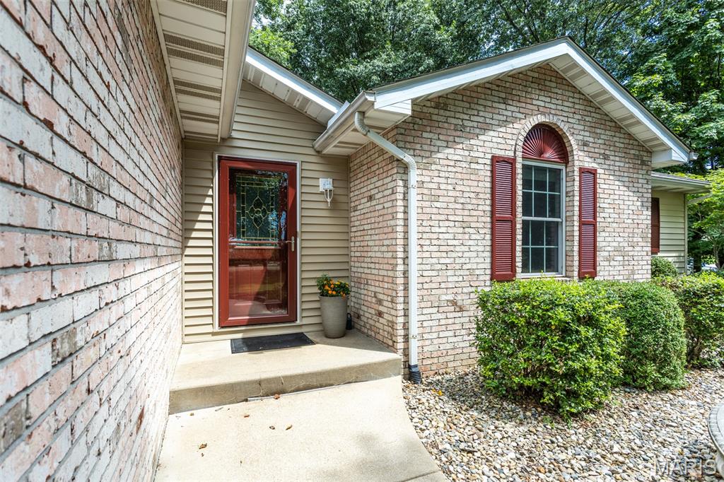 5028 Smith Drive Property Photo 6