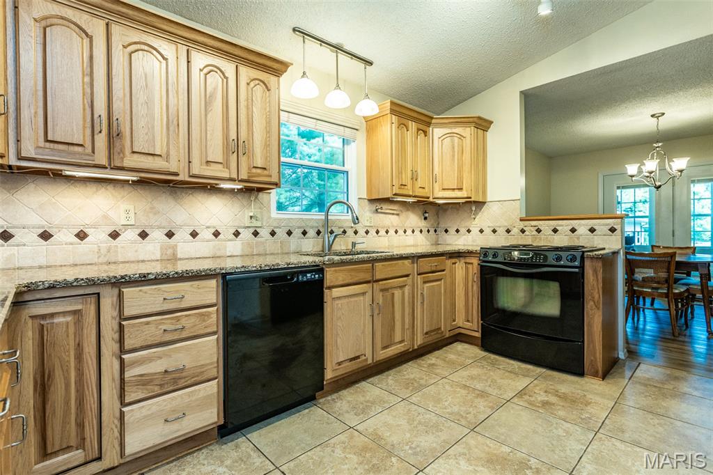 5028 Smith Drive Property Photo 20