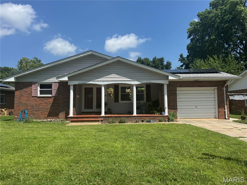 147 Ash Street Property Photo 1