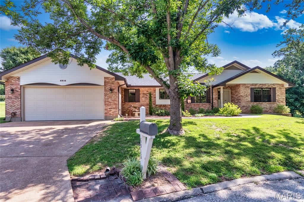 6916 Shady Lawn Drive Property Photo 1