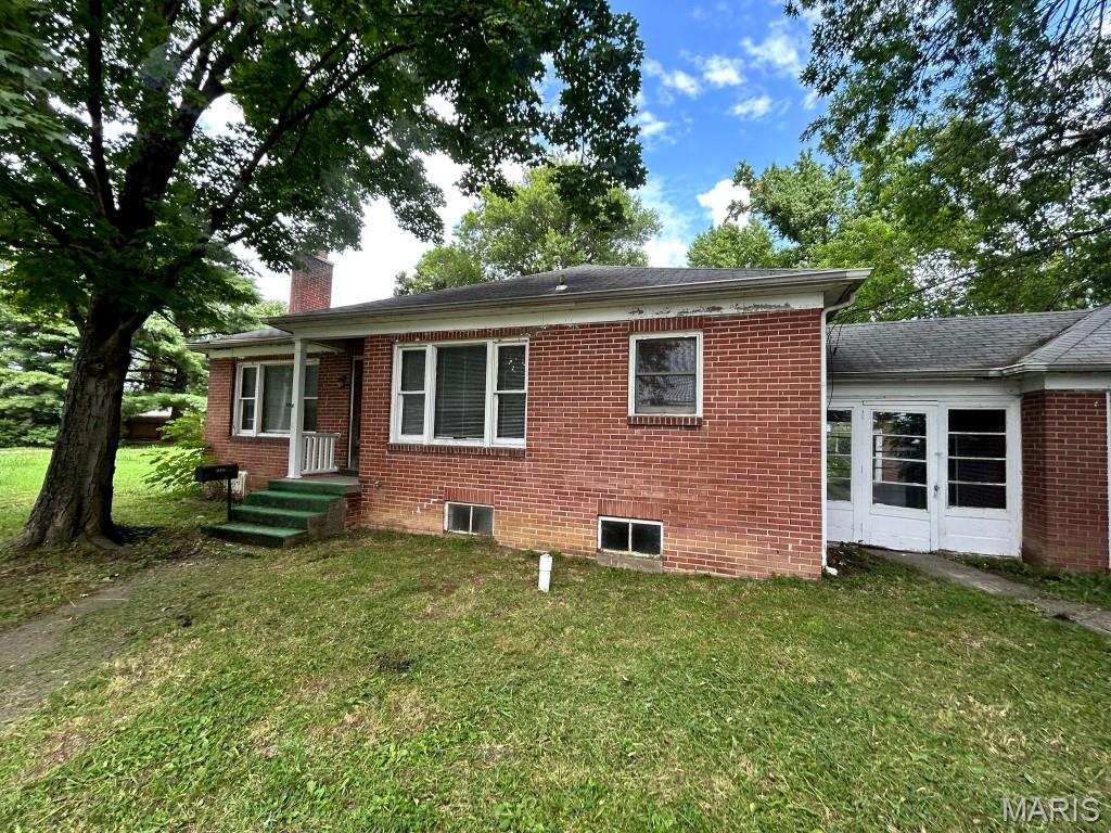 219 E Lyons Street Property Photo 1