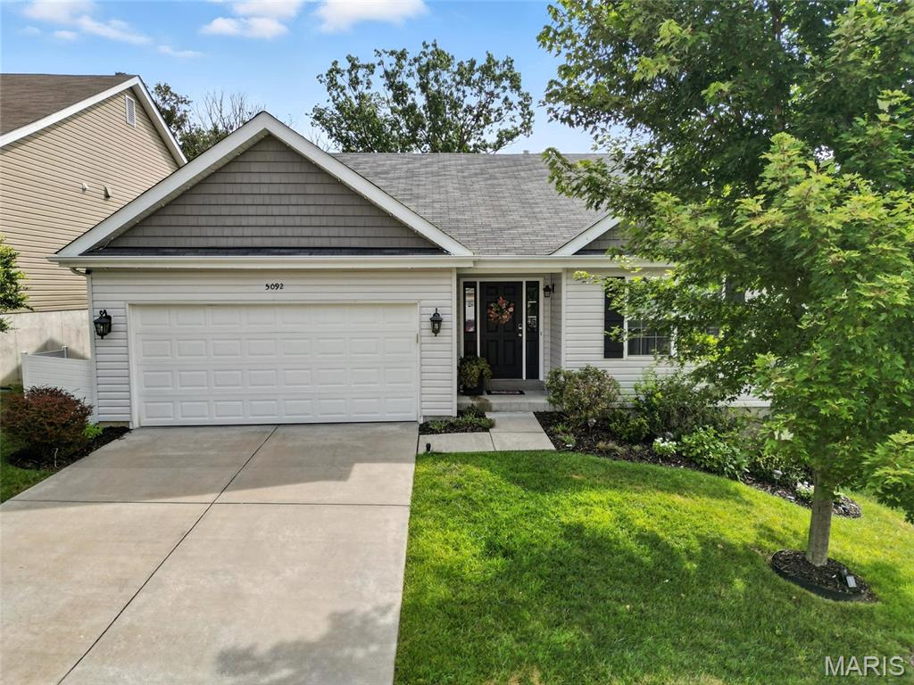 5092 Eagle Wing Court Property Photo 1