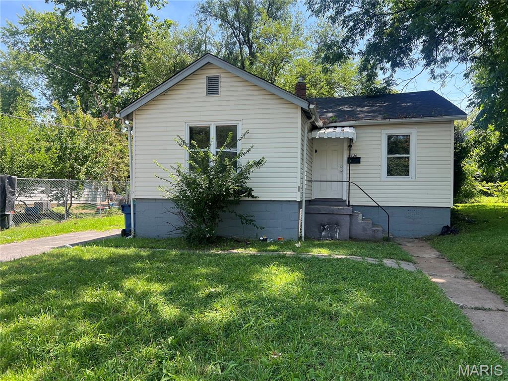 6136 Jefferson Avenue Property Photo 1