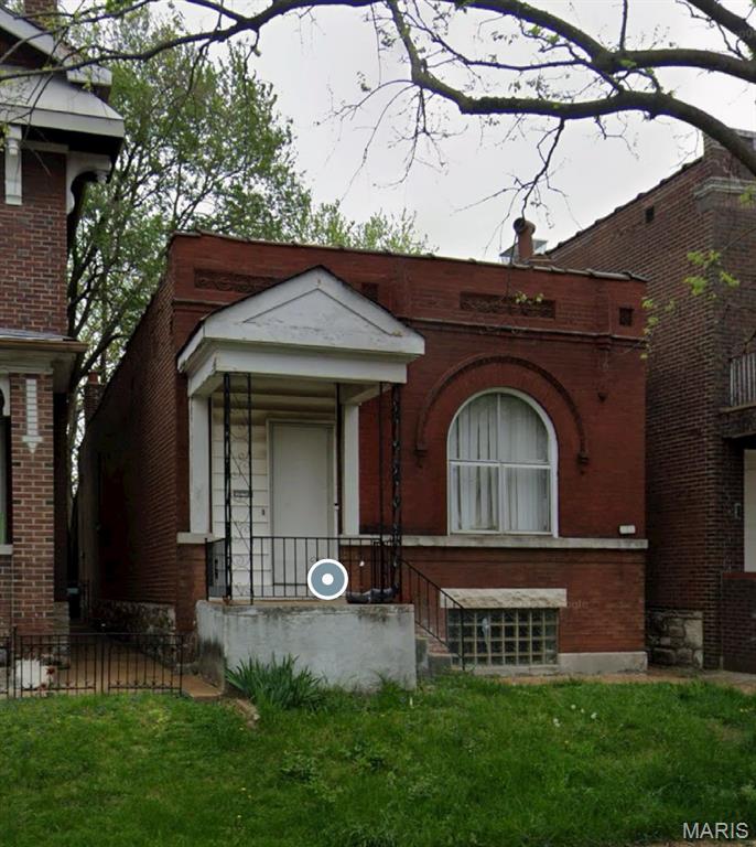 4644 Michigan Property Photo 1