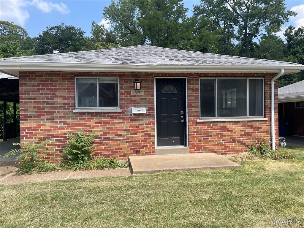 6657 Kenwood Drive Property Photo 1
