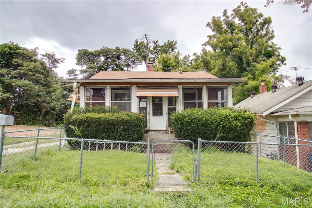 2822 Residence Street Property Photo 1