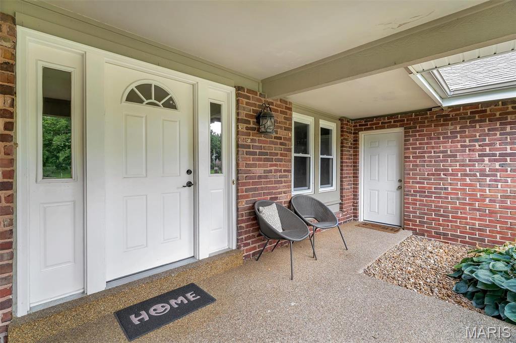 463 Londondary Drive Property Photo 3