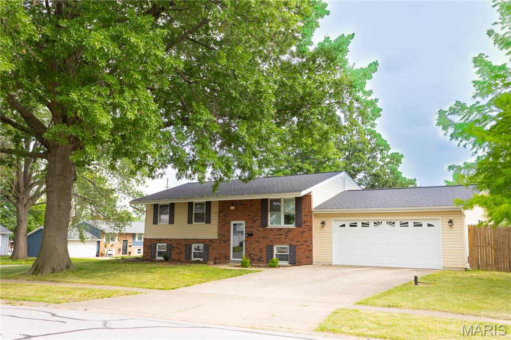 512 Briscoe Avenue Property Photo 2