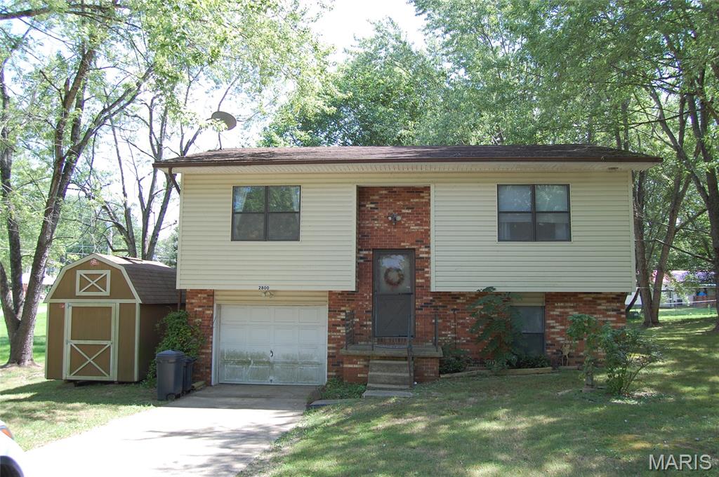 2800 W Lakeview Drive Property Photo 1