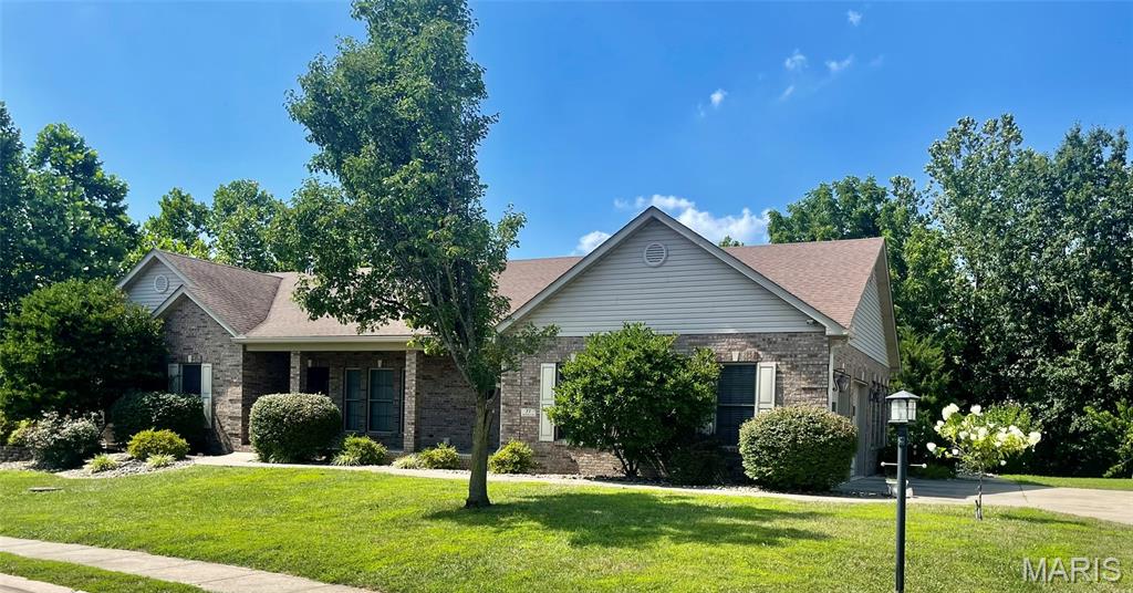 77 Woodcrest Drive Property Photo 1