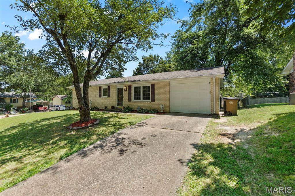 405 Mckenna Drive Property Photo 1