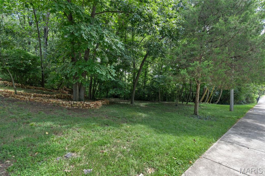 908 Hanna Road Property Photo 8