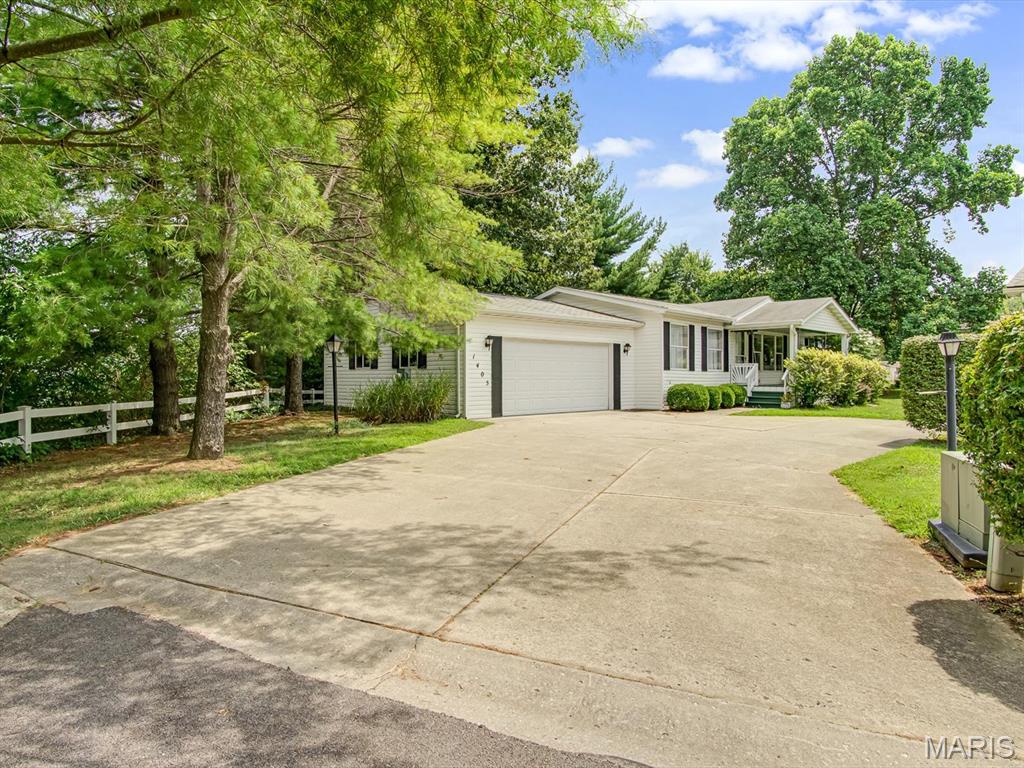1405 Ida Property Photo 3