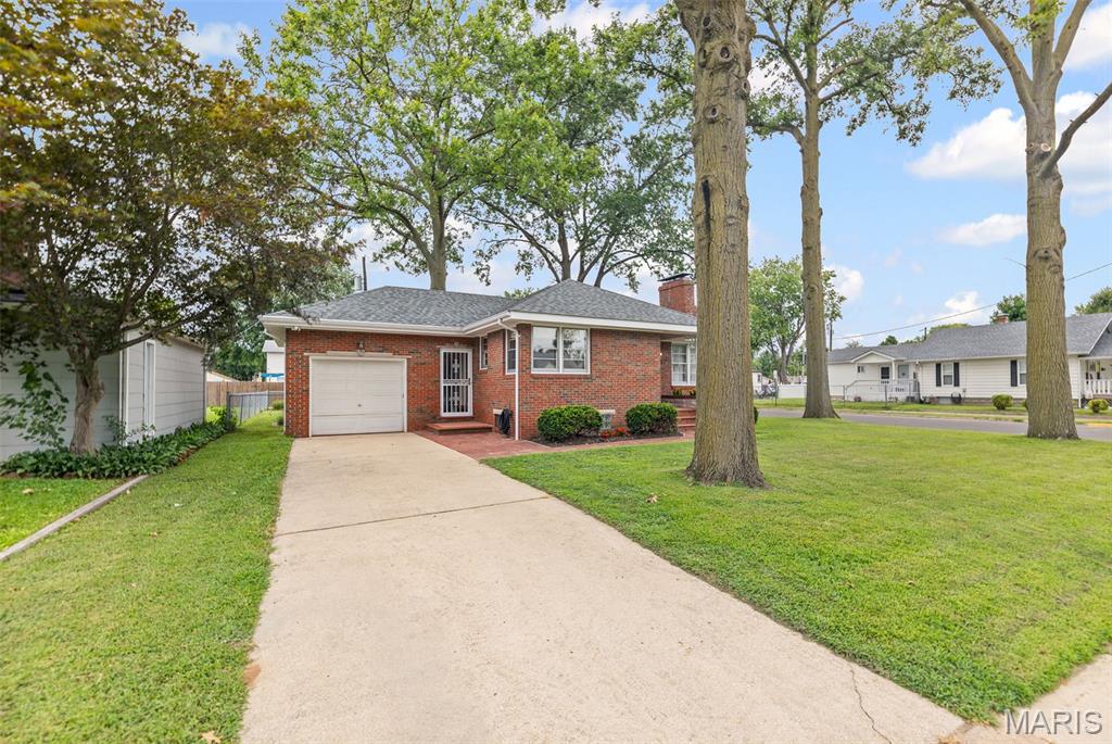 418 N Maple Avenue Property Photo 3