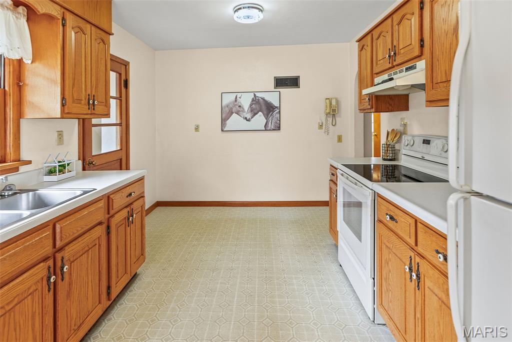 418 N Maple Avenue Property Photo 12