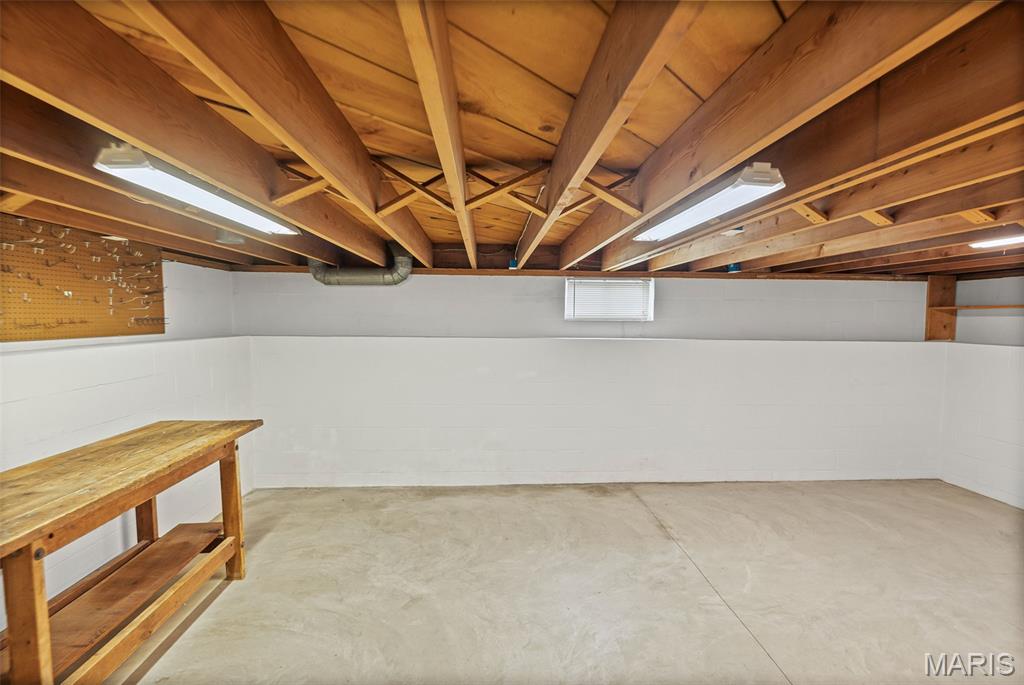 418 N Maple Avenue Property Photo 27