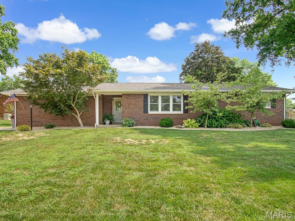 405 Sycamore Avenue Property Photo 1
