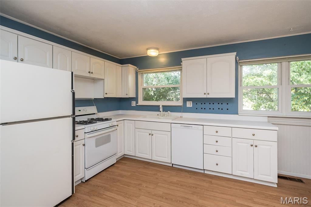 2503 Dimus Drive Property Photo 3