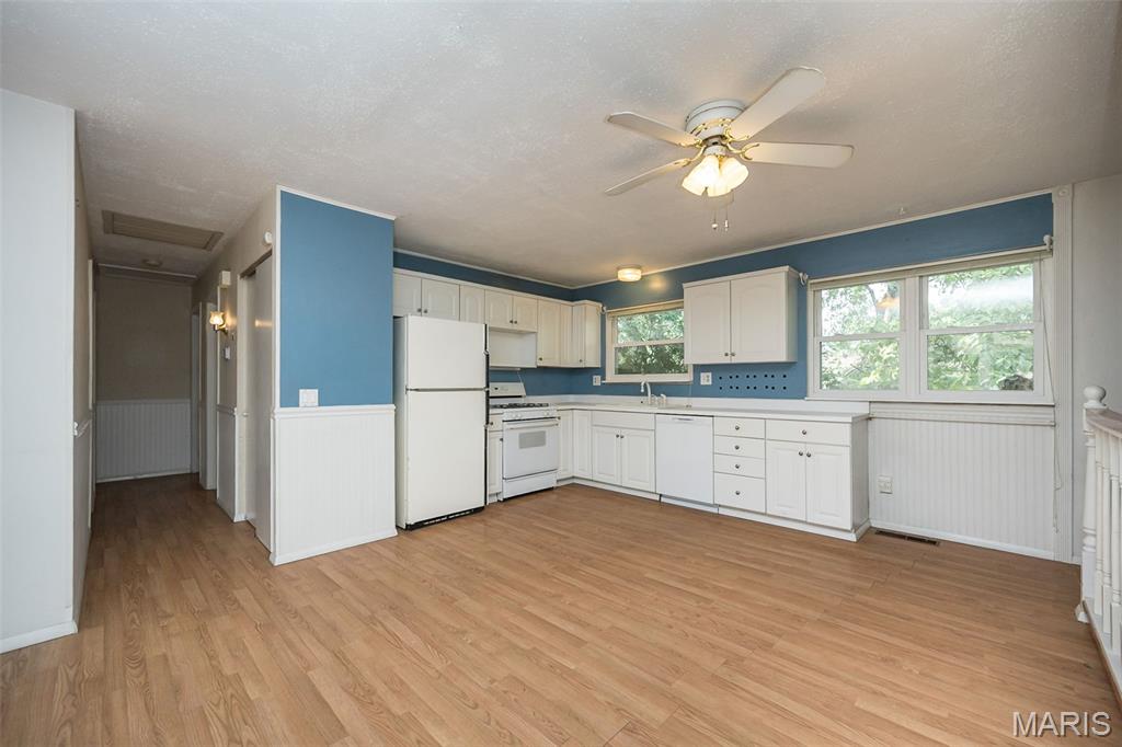 2503 Dimus Drive Property Photo 4