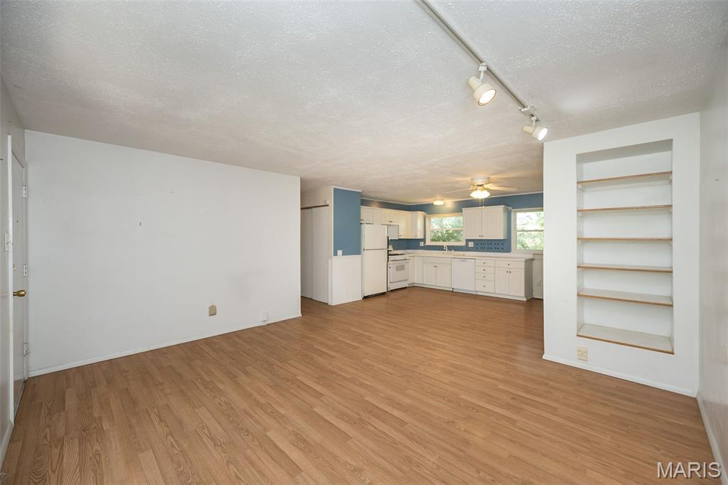 2503 Dimus Drive Property Photo 6