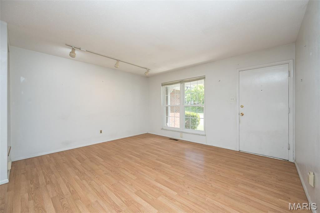2503 Dimus Drive Property Photo 8